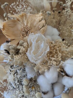 Bouquet délicat de fleurs séchées