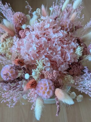 Bouquet de fleurs séchées romantique
